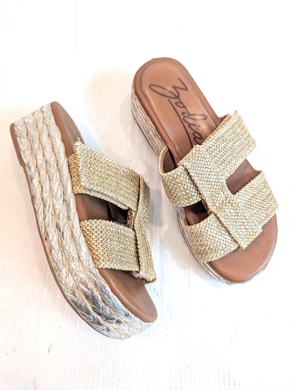 ZODIAC Women's Izzy-Raf Gold Woven Platform Slide Sandals Size 9